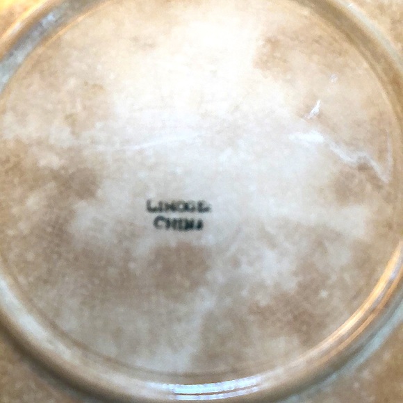 GUC- Hand-Painted Victorian Lady Plate - Picture 10 of 11